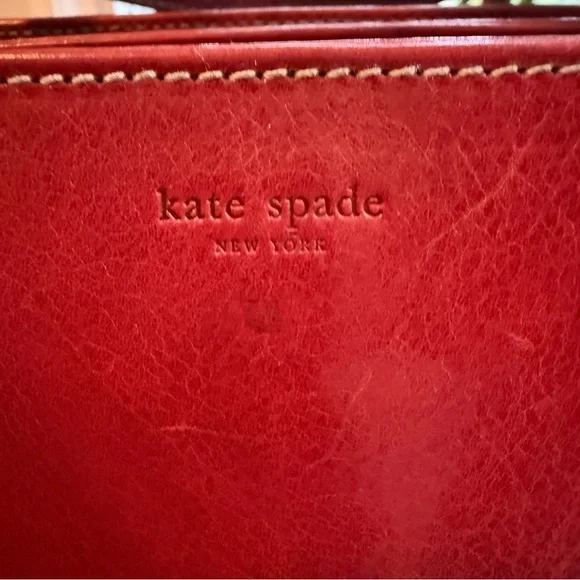 Kate Spade | Vintage Red All Leather Tote, Made in Itay - Picture 3 of 16